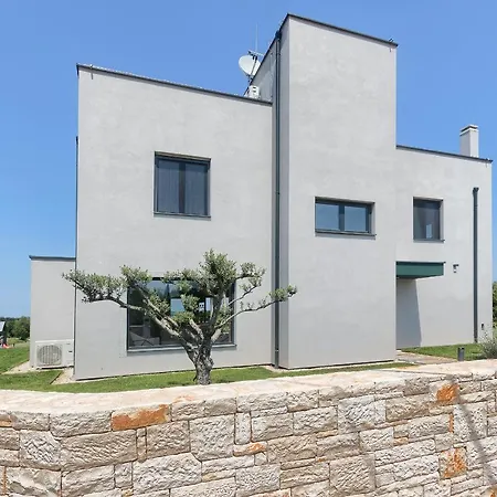 Grisi Villa *