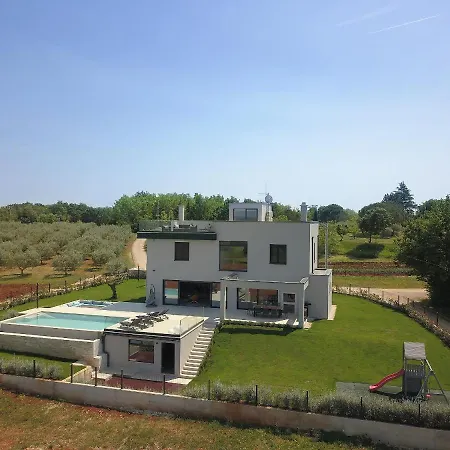 Willa Grisi Vižinada